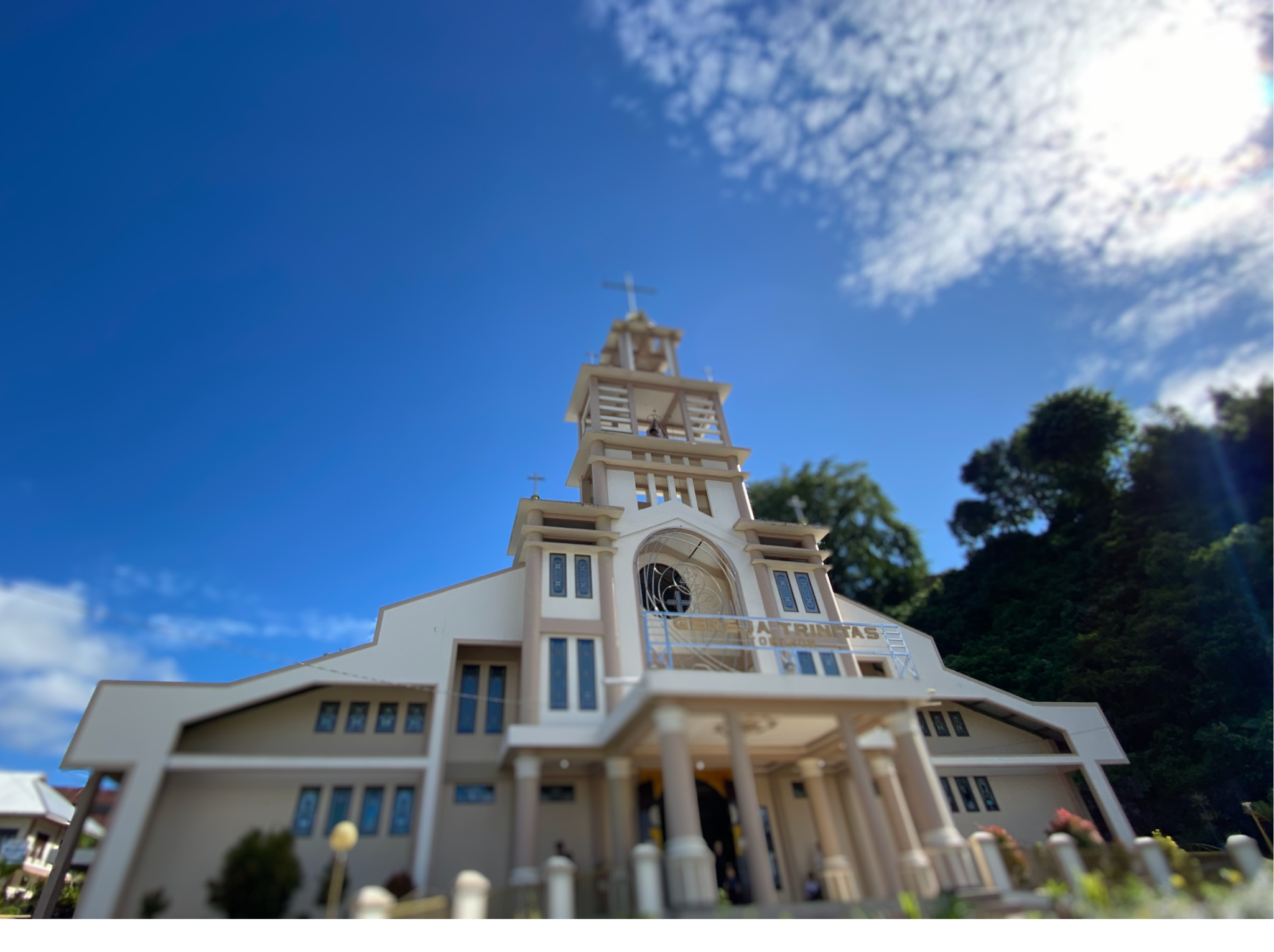 Paroki Trinitas Mahakudus Paslaten